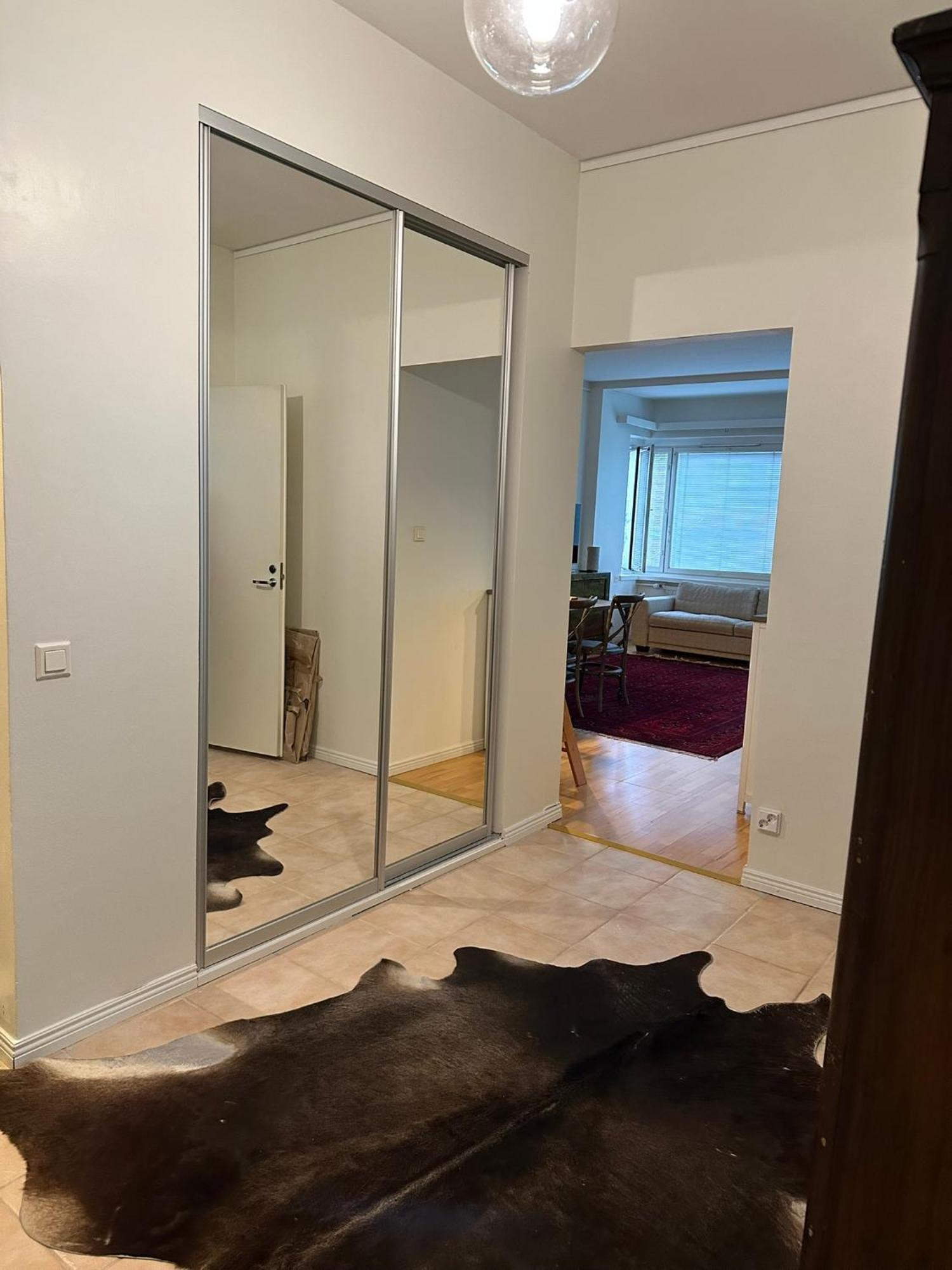 Valoisa Ja Tilava Kaupunkikoti 73 Nelioetae